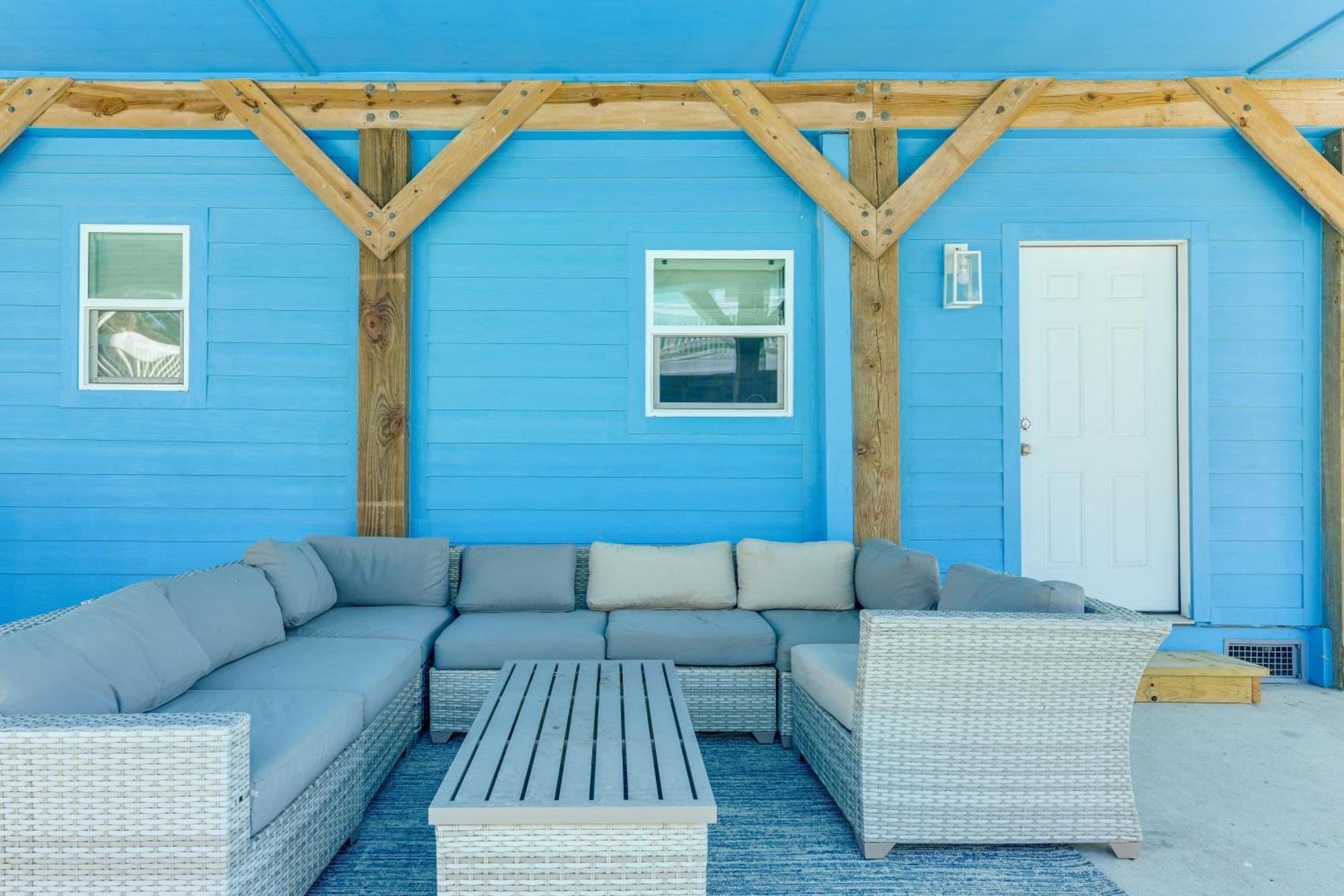 Trendy Port Aransas Home With Private Pool And Deck! エクステリア 写真