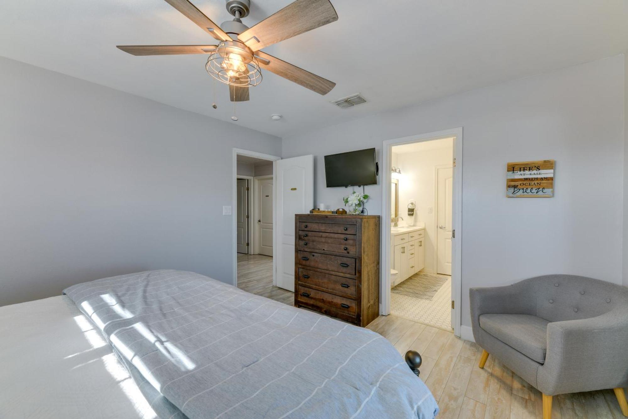 Trendy Port Aransas Home With Private Pool And Deck! エクステリア 写真